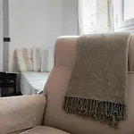Da Linda Apartman Cisano sul Neva